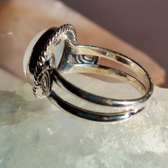 Rainbow Moonstone Ring, size 6 - Picture 5 of 7